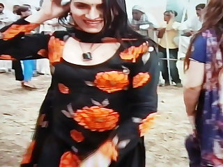 Outdoor Desi pakistani shemales dance and boobs show